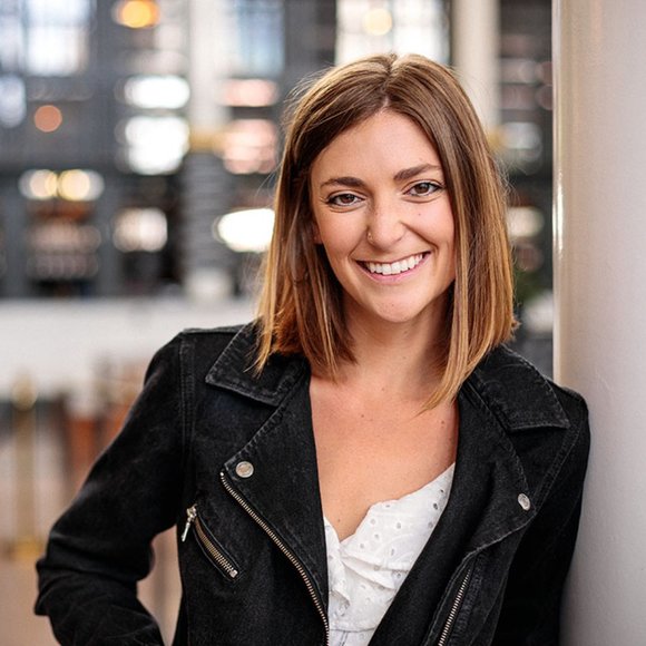 Meet your Posher, Samantha - Picture 1 of 1